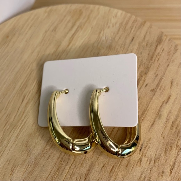 Huggie Gold Hoop Earrings Chunky Oval Drop - Picture 4 of 6